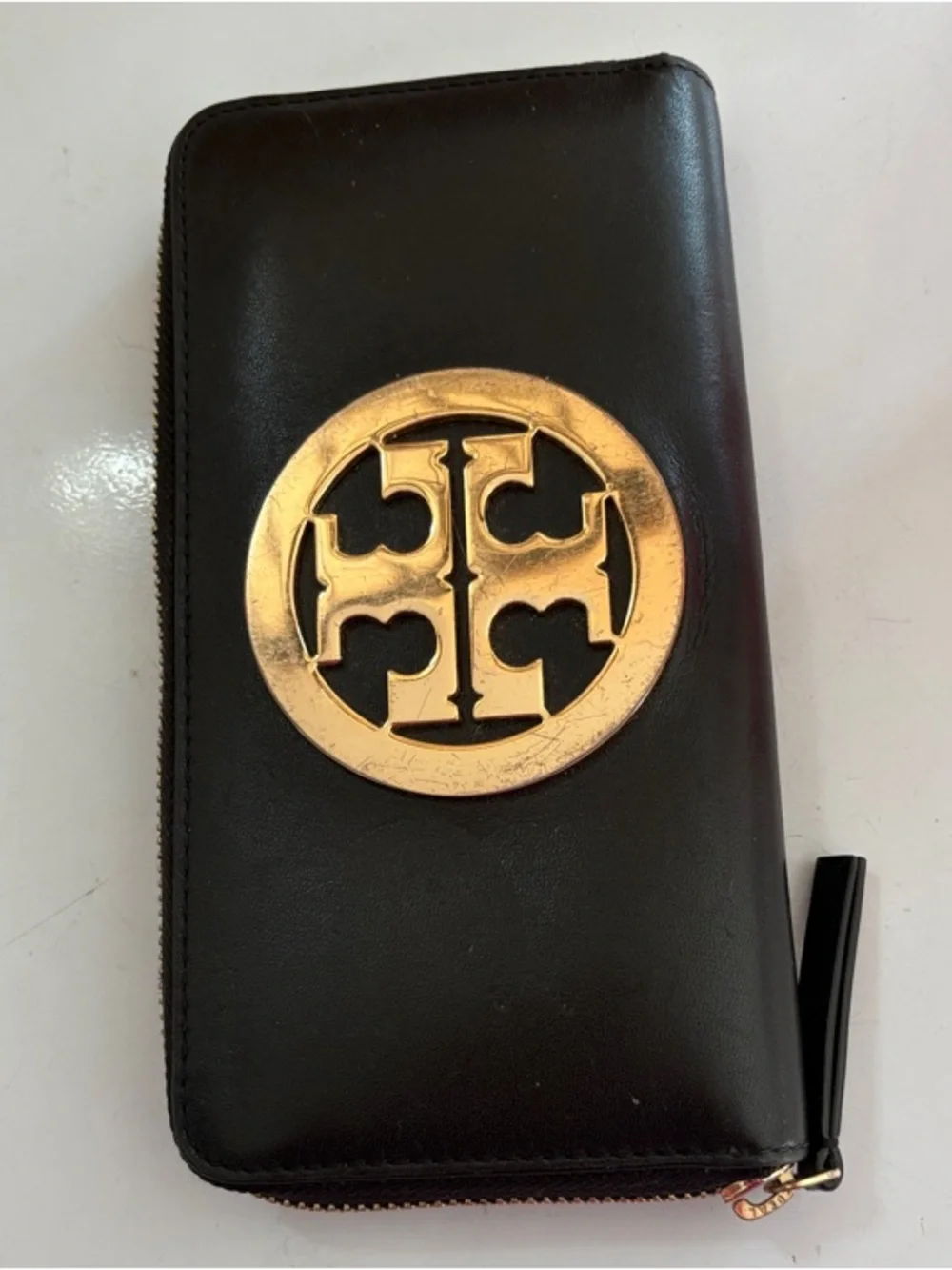 Tory Burch Black Wallet with Gold Logo Emblem - Picture 1 of 8